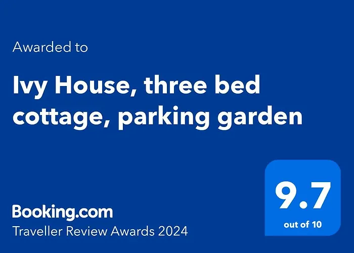 Ivy House, Three Bed Cottage, Parking Garden