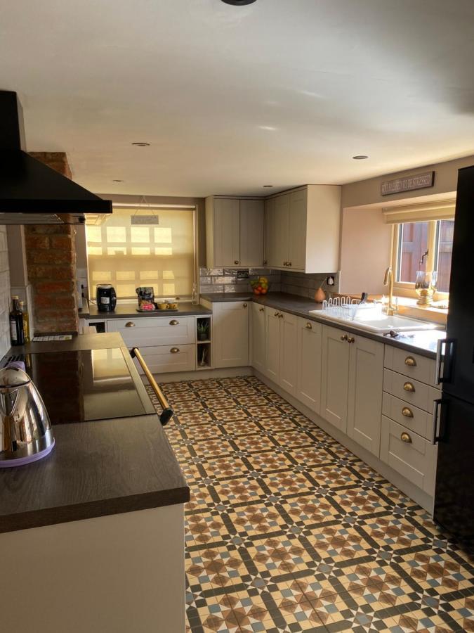 Ivy House, Three Bed Cottage, Parking Garden Holiday home *